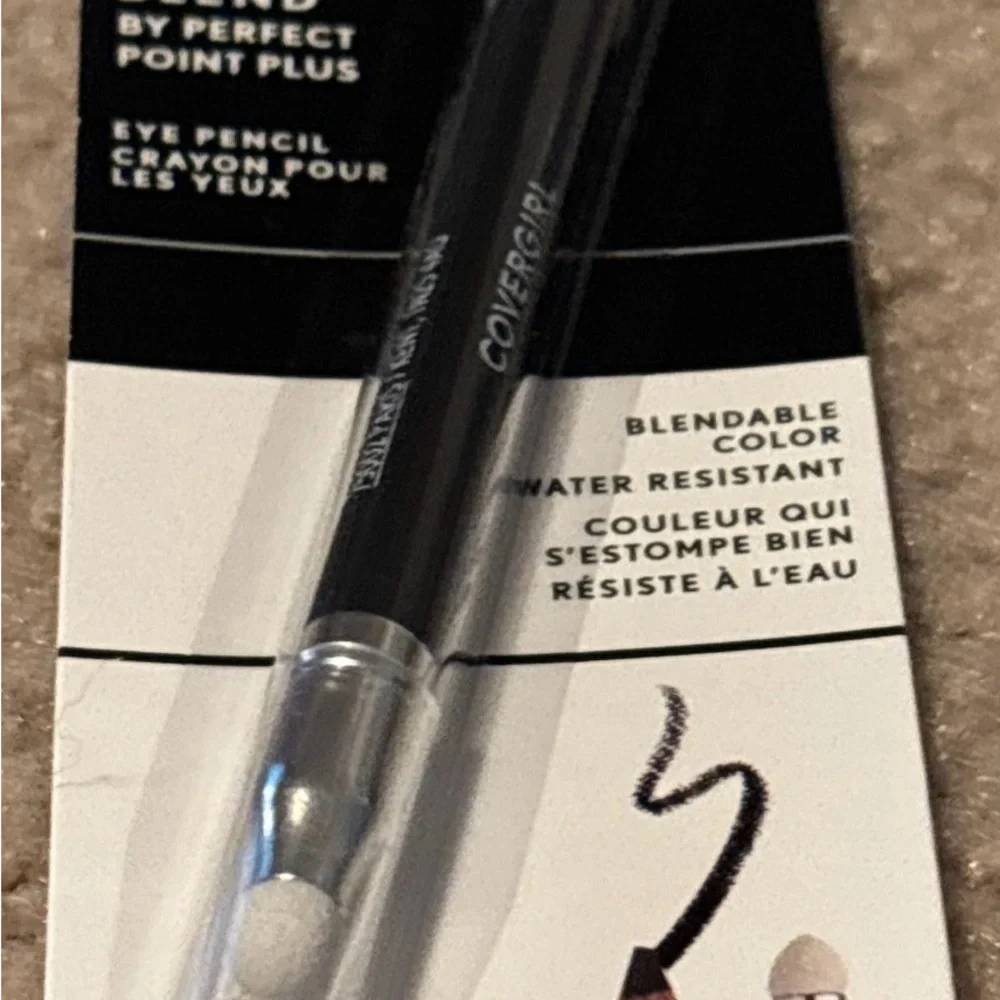 COVERGIRL Perfect Blend By Perfect Point Plus Eye Pencil #100 Basic Black new